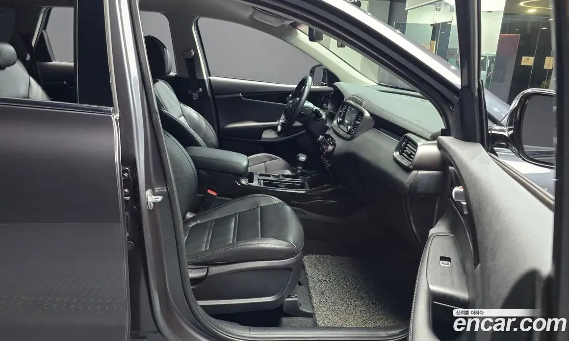 Kia Sorento 2019 2.0 автомат (гидро), фото 17