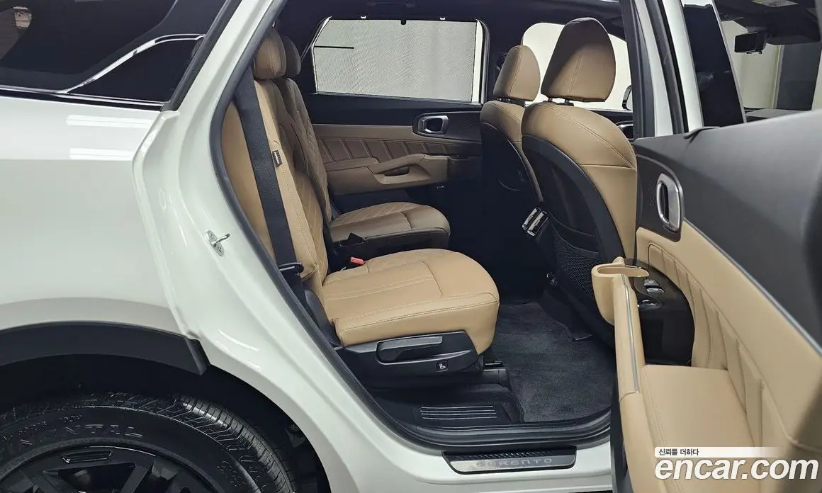 Kia Sorento 2024 1.6 автомат (гидро), фото 17