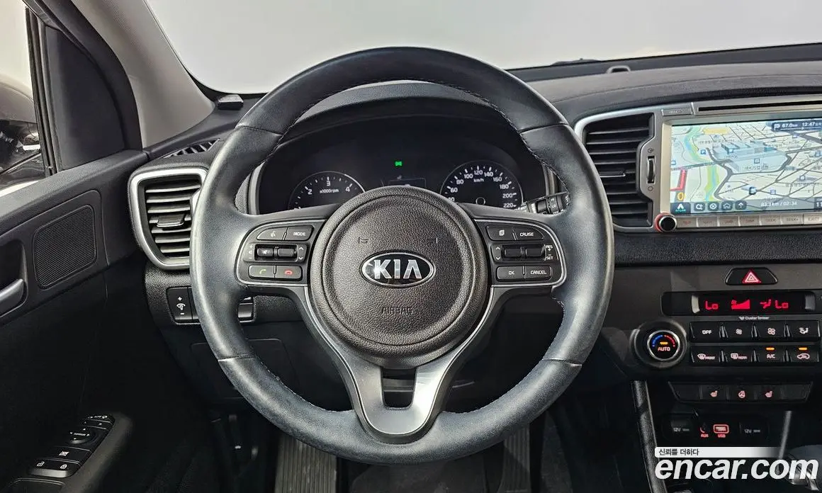 Kia Sportage 2017 1.7 автомат (гидро), фото 18