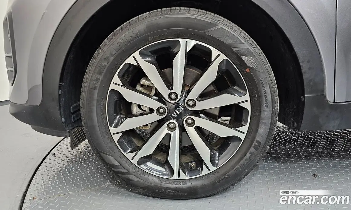 Kia Sportage 2017 1.7 автомат (гидро), фото 5