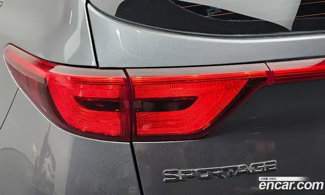 Kia Sportage 2017 1.7 автомат (гидро), миниатюра 9