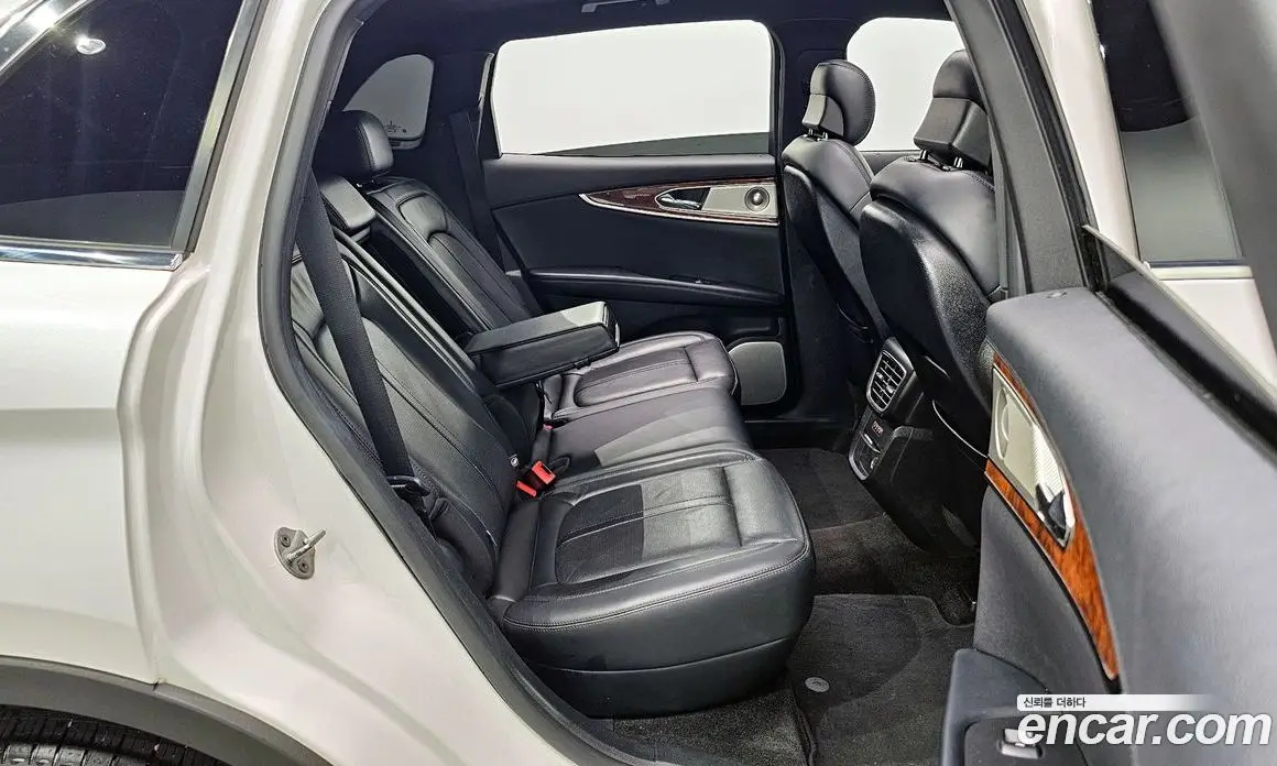 Lincoln Nautilus 2019 2.7 автомат (гидро), фото 11 Lincoln Nautilus 2019 2.7 автомат (гидро), фото 11