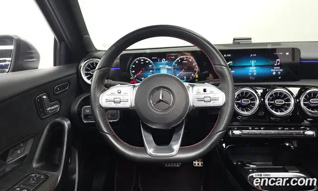 Mercedes-Benz A-Class 2023 2.0 гидро, миниатюра 12