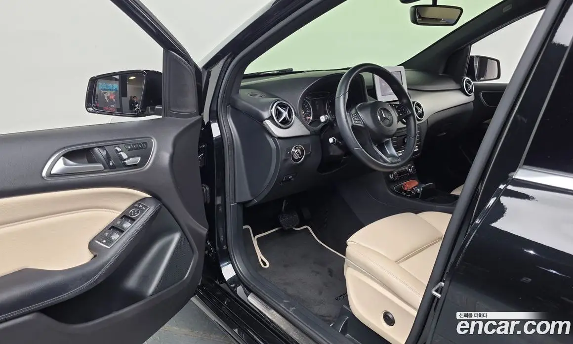 Mercedes-Benz B-Class 2018 2.0 гидро, фото 13 Mercedes-Benz B-Class 2018 2.0 гидро, фото 13