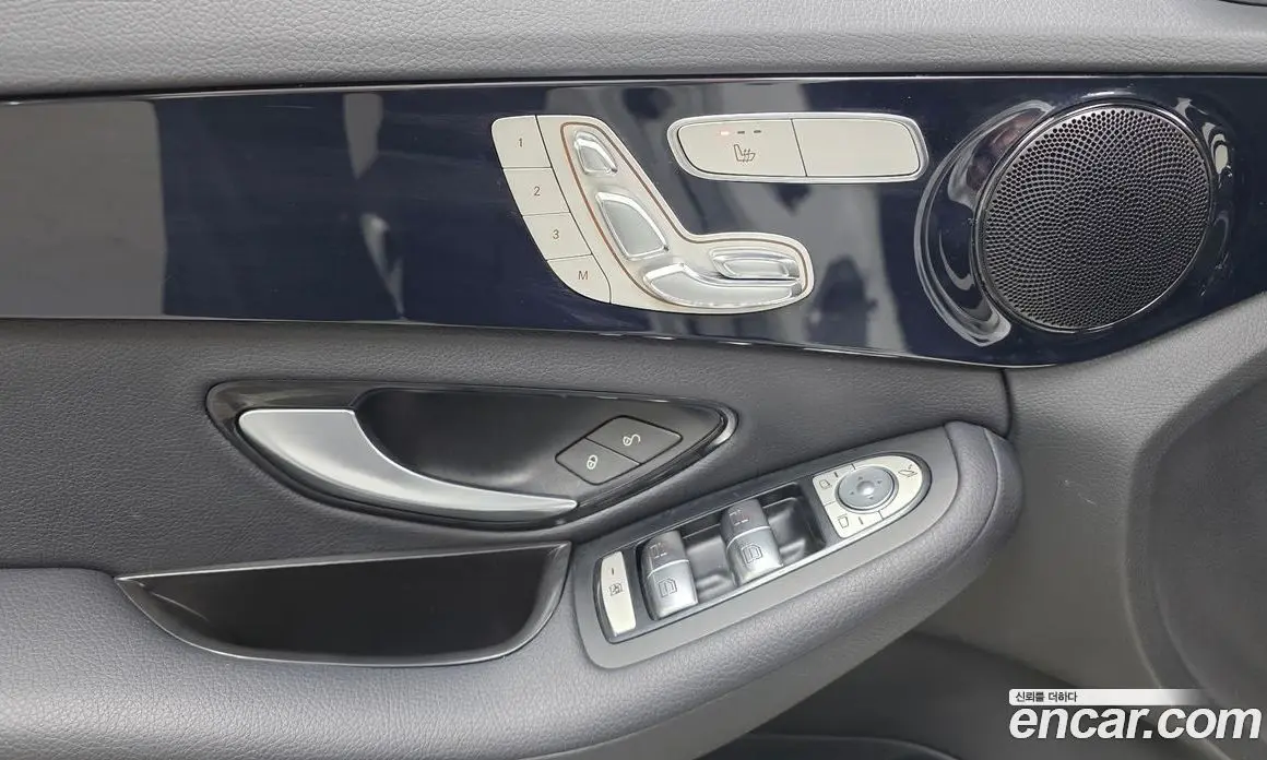 Mercedes-Benz C-Class 2017 2.0 гидро, фото 27 Mercedes-Benz C-Class 2017 2.0 гидро, фото 27