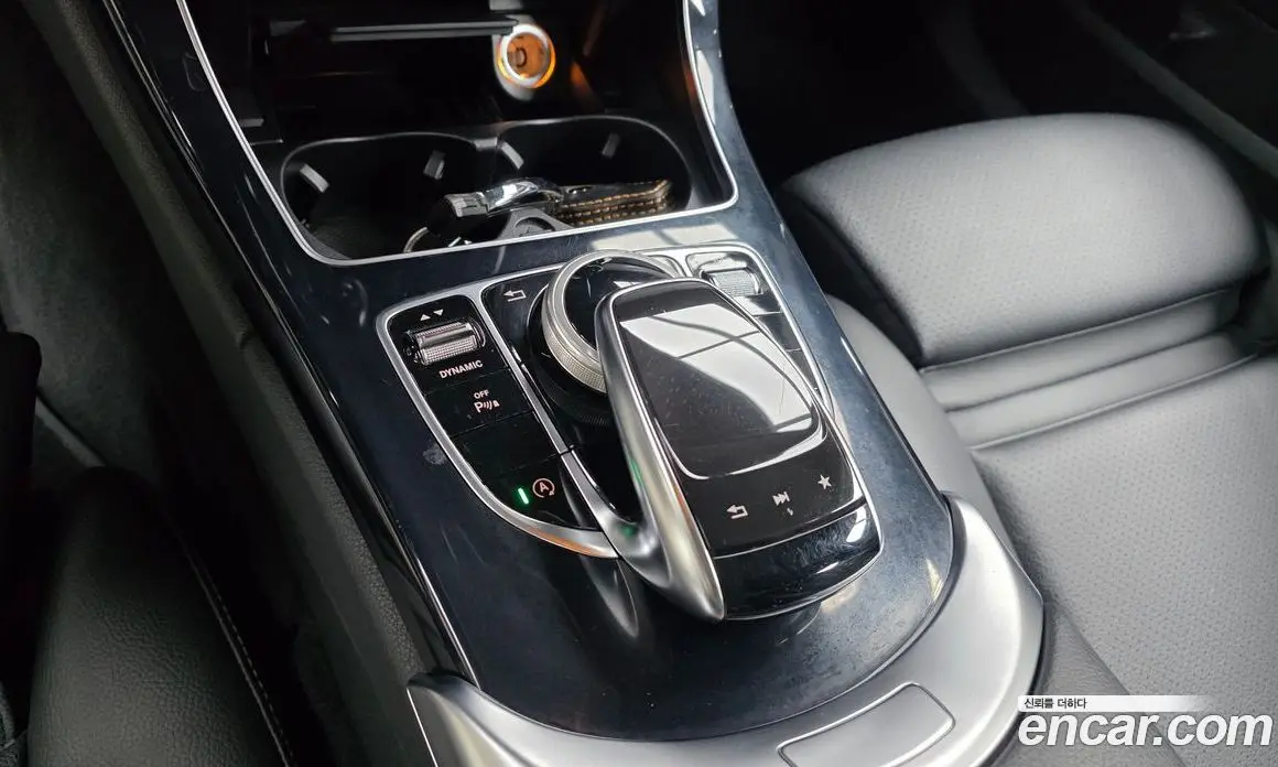 Mercedes-Benz C-Class 2017 2.0 гидро, фото 29 Mercedes-Benz C-Class 2017 2.0 гидро, фото 29