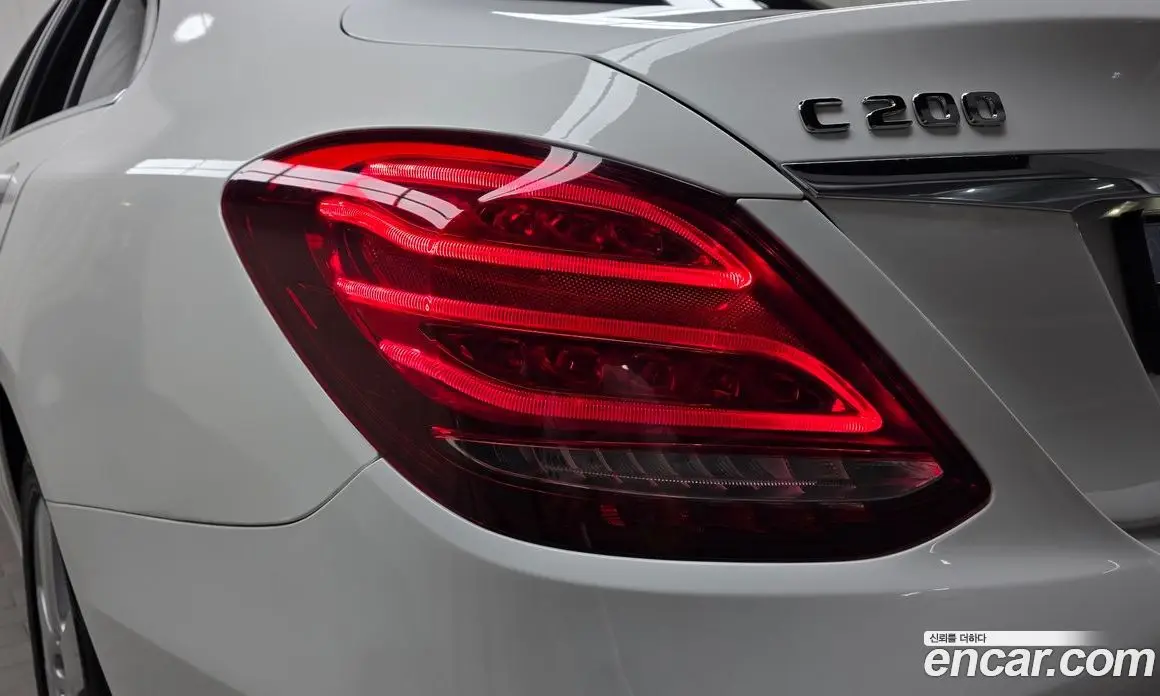 Mercedes-Benz C-Class 2017 2.0 гидро, фото 9 Mercedes-Benz C-Class 2017 2.0 гидро, фото 9