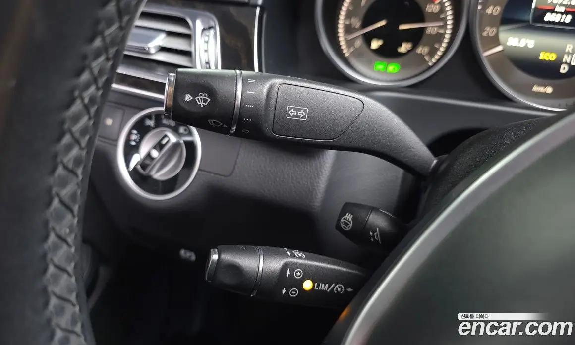 Mercedes-Benz E-Class 2015 2.1 гидро, фото 18 Mercedes-Benz E-Class 2015 2.1 гидро, фото 18