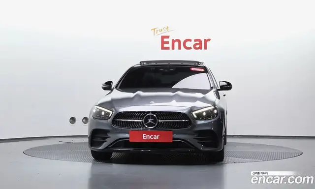 Mercedes-Benz E-Class 2022 2.0 автомат (гидро), миниатюра 2