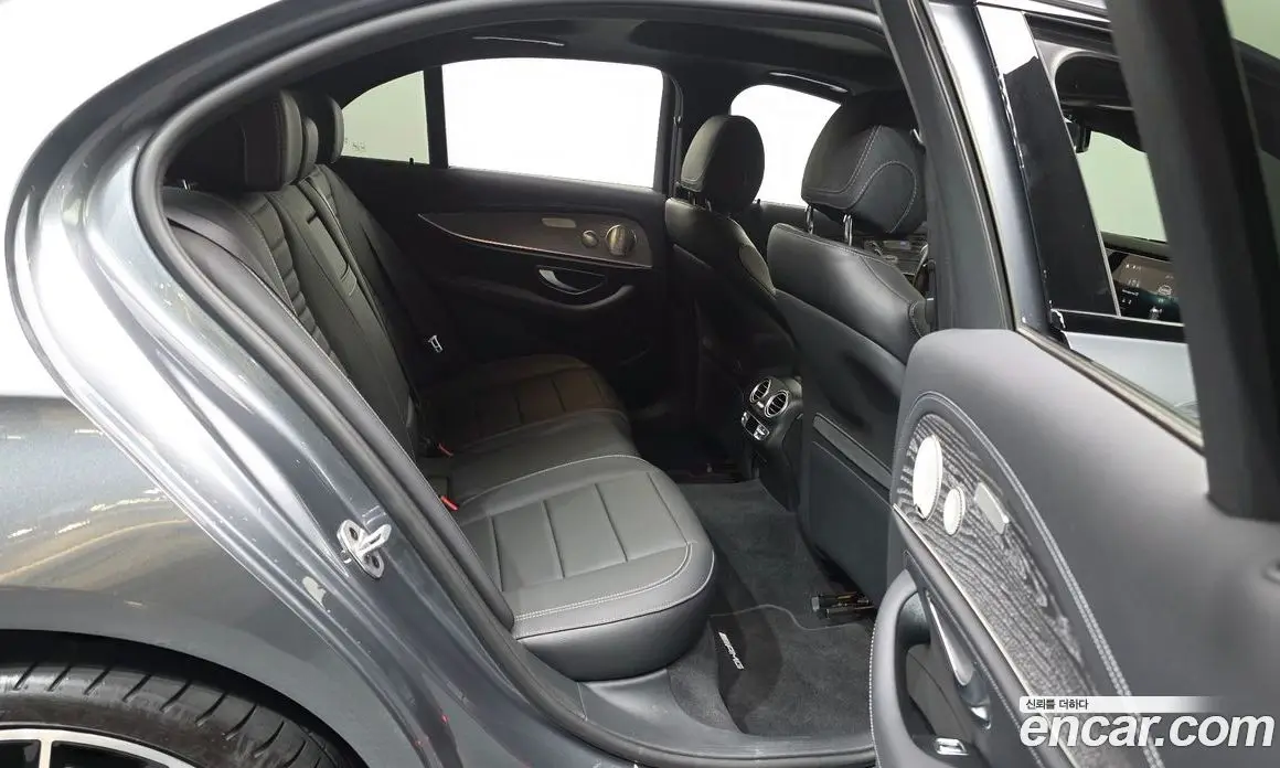 Mercedes-Benz E-Class 2022 2.0 автомат (гидро), фото 17