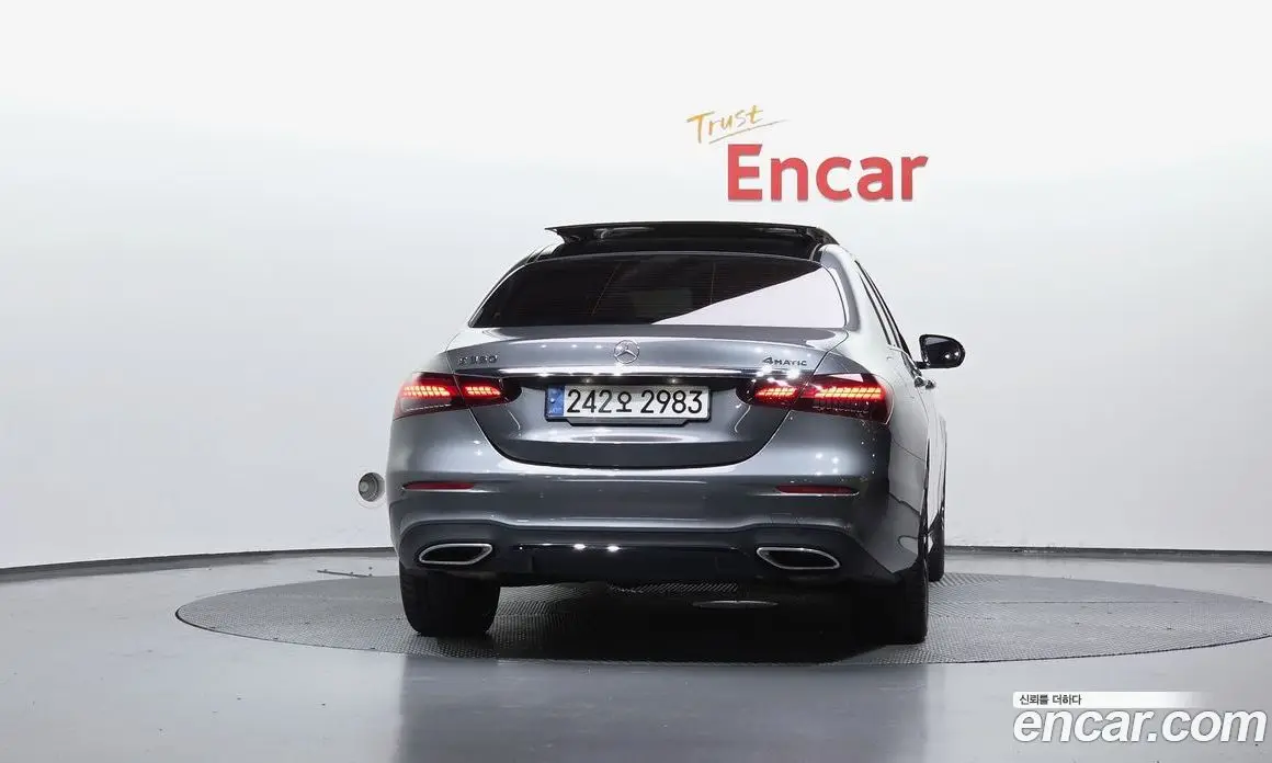 Mercedes-Benz E-Class 2022 2.0 автомат (гидро), фото 3