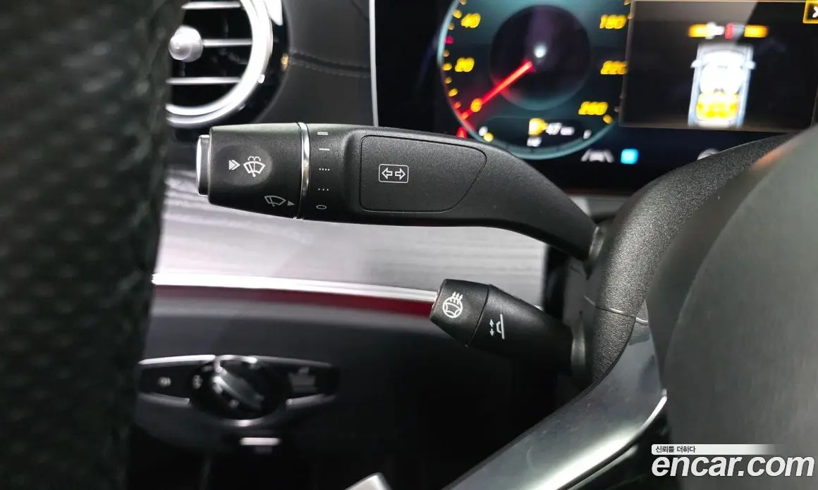 Mercedes-Benz E-Class 2022 2.0 автомат (гидро), фото 29