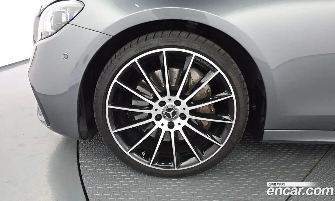 Mercedes-Benz E-Class 2022 2.0 автомат (гидро), фото 4