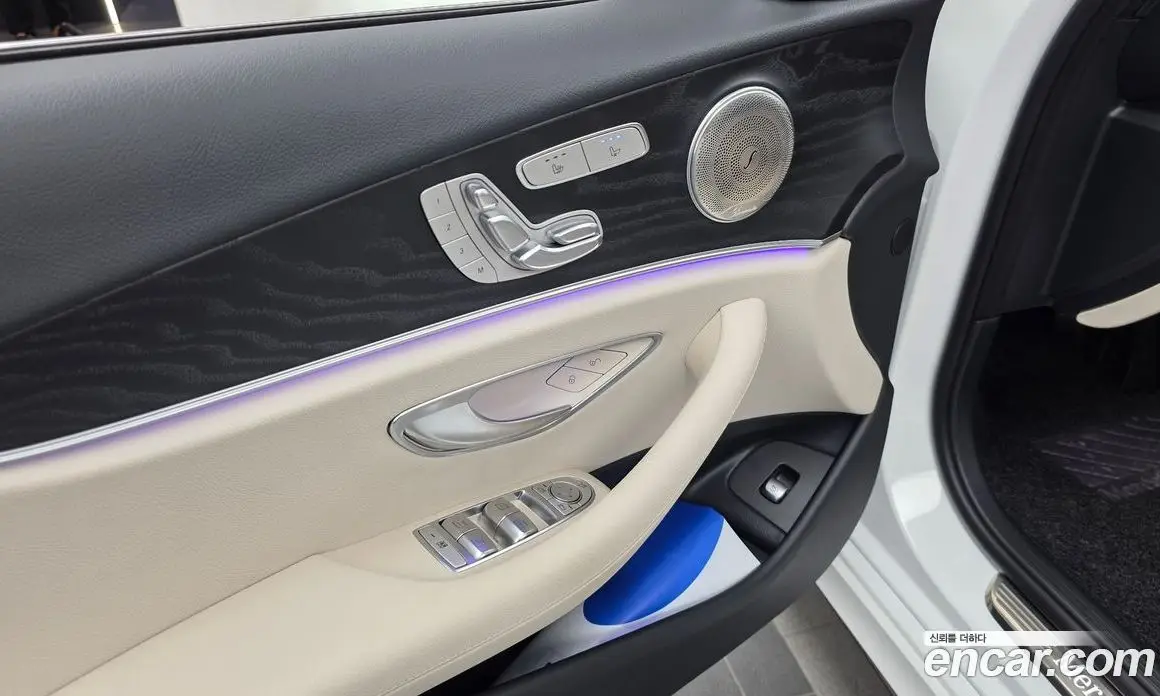 Mercedes-Benz E-Class 2023 2.0 автомат (гидро), фото 25