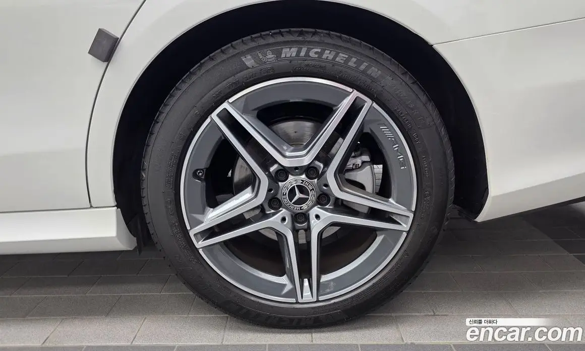 Mercedes-Benz E-Class 2023 2.0 автомат (гидро), фото 7