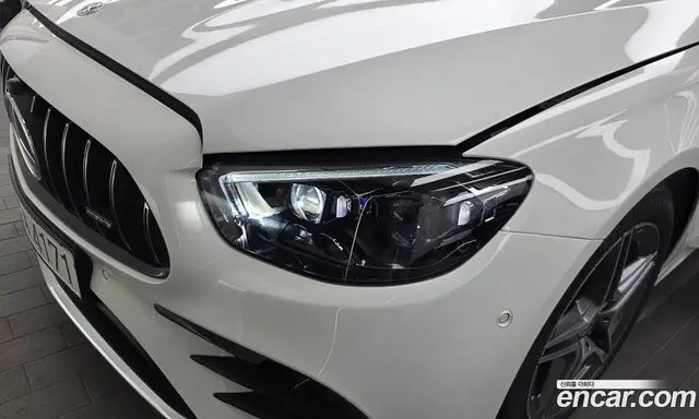 Mercedes-Benz E-Class 2023 2.0 автомат (гидро), миниатюра 8