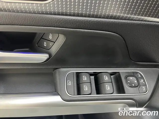 Mercedes-Benz GLB-Class 2022 1.9 гидро, миниатюра 11