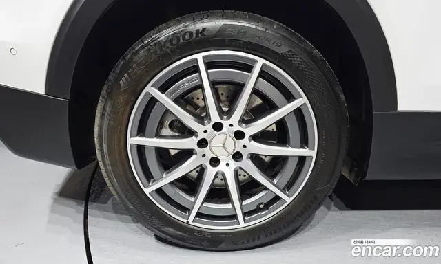Mercedes-Benz GLB-Class 2023 2.0 гидро, миниатюра 5 Mercedes-Benz GLB-Class 2023 2.0 гидро, миниатюра 5