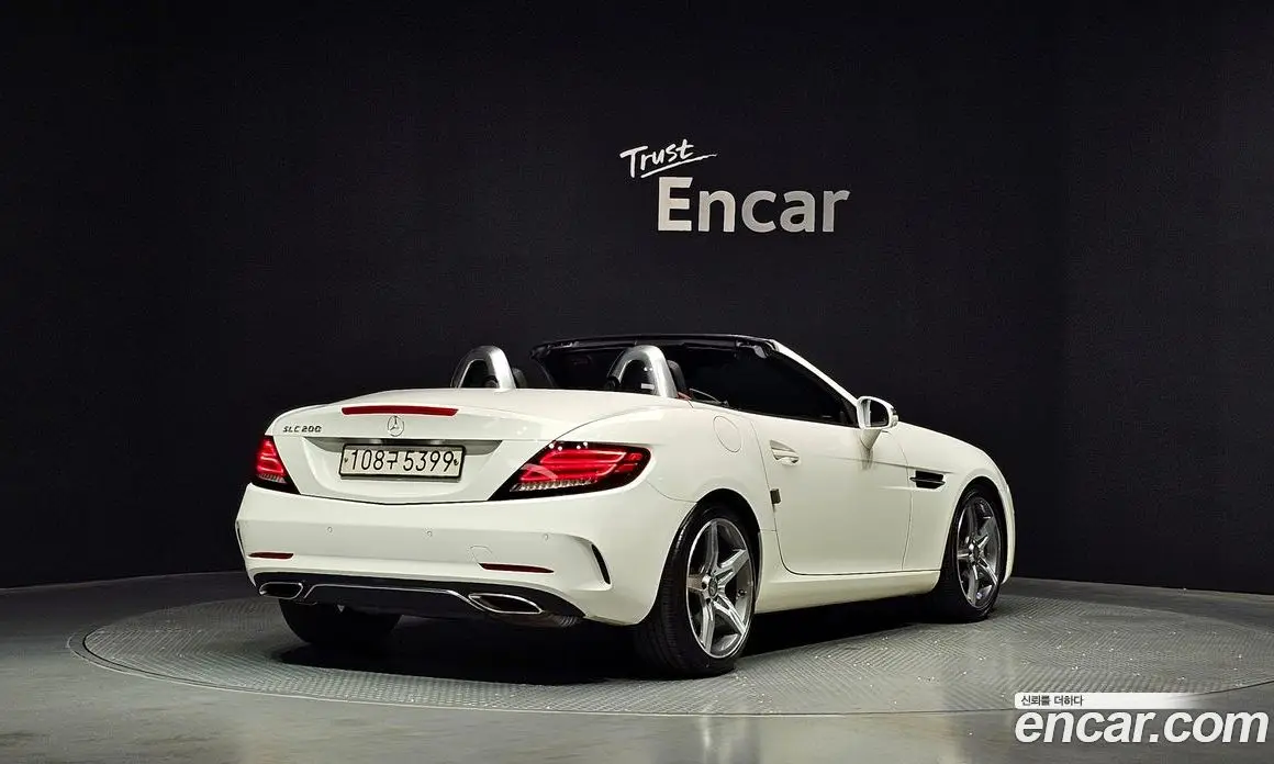 Mercedes-Benz SLC-Class 2017 2.0 гидро, фото 2 Mercedes-Benz SLC-Class 2017 2.0 гидро, фото 2