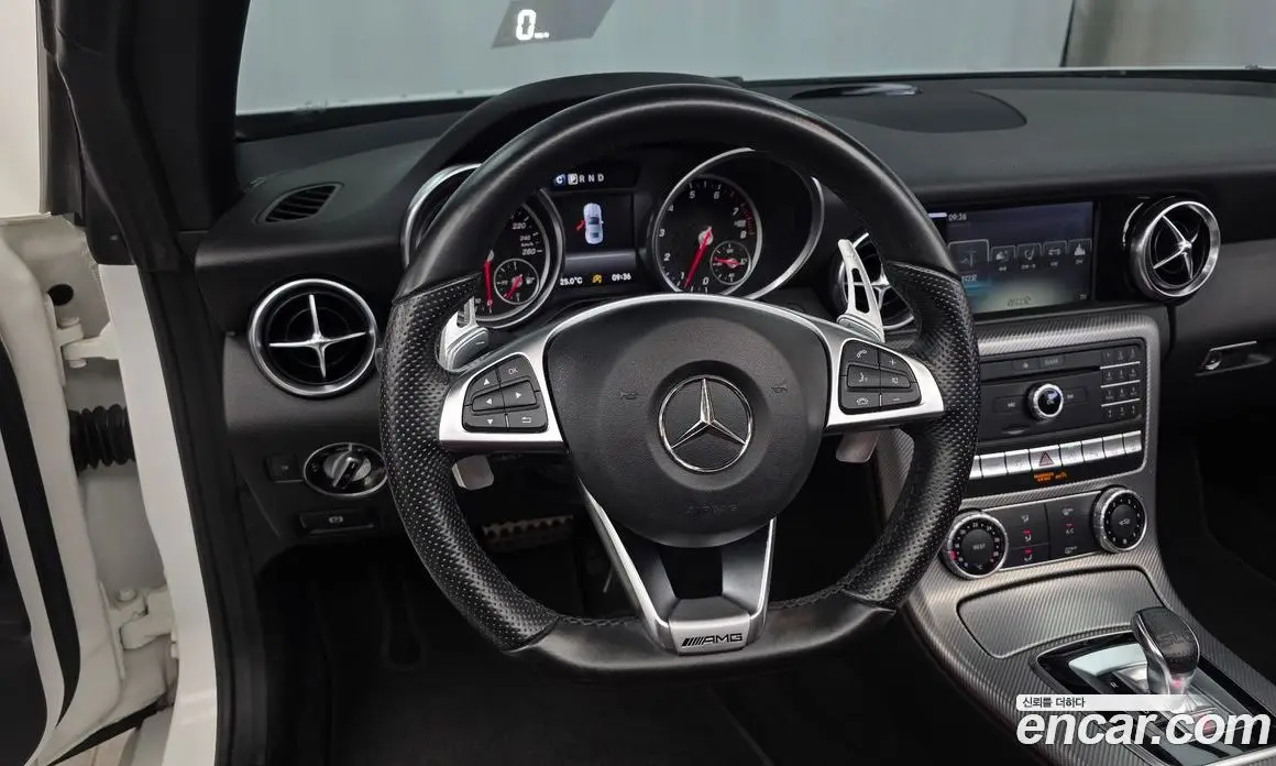 Mercedes-Benz SLC-Class 2017 2.0 гидро, фото 27 Mercedes-Benz SLC-Class 2017 2.0 гидро, фото 27