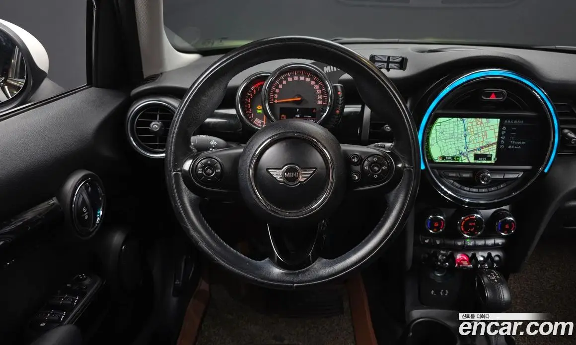 Mini Cooper 2015 1.5 автомат (гидро), фото 13