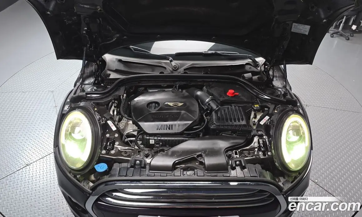 Mini Cooper 2015 1.5 автомат (гидро), фото 6