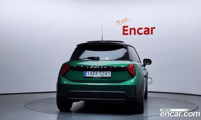 Mini Cooper 2024 2.0 автомат (гидро), миниатюра 4