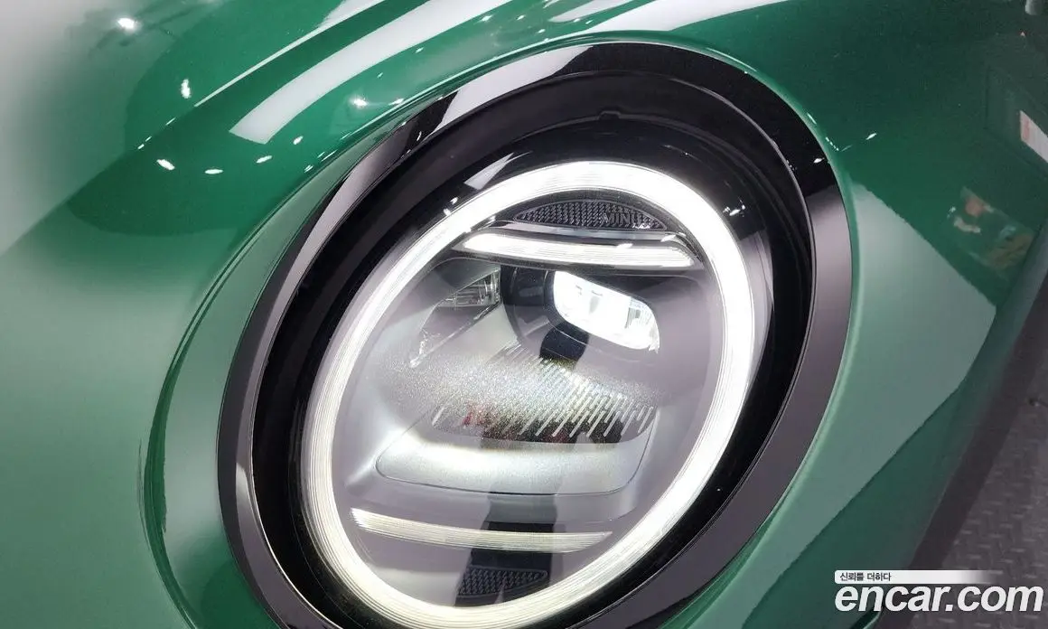 Mini Cooper 2024 2.0 автомат (гидро), фото 8