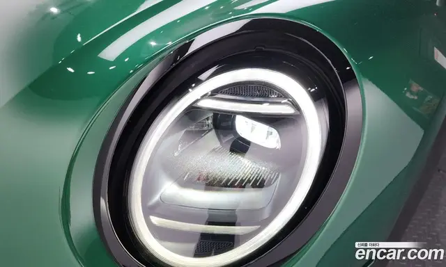 Mini Cooper 2024 2.0 автомат (гидро), миниатюра 8