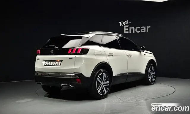 Peugeot 3008 2018 2.0 автомат (гидро), миниатюра 2