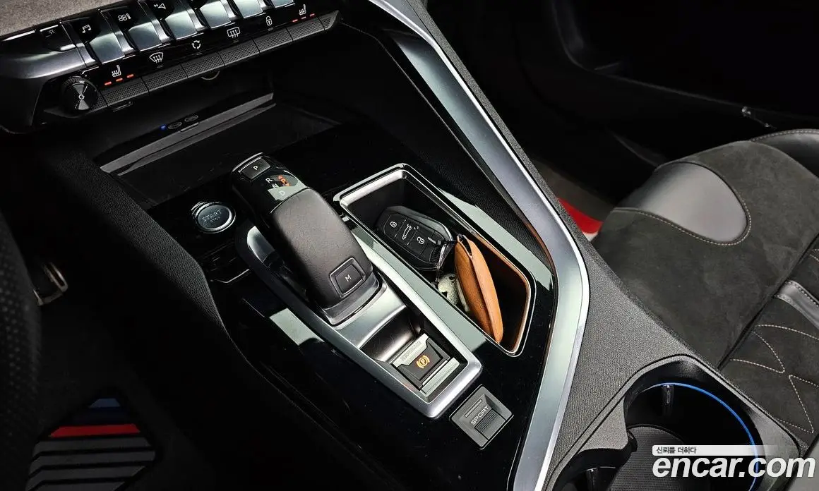 Peugeot 3008 2018 2.0 автомат (гидро), фото 12