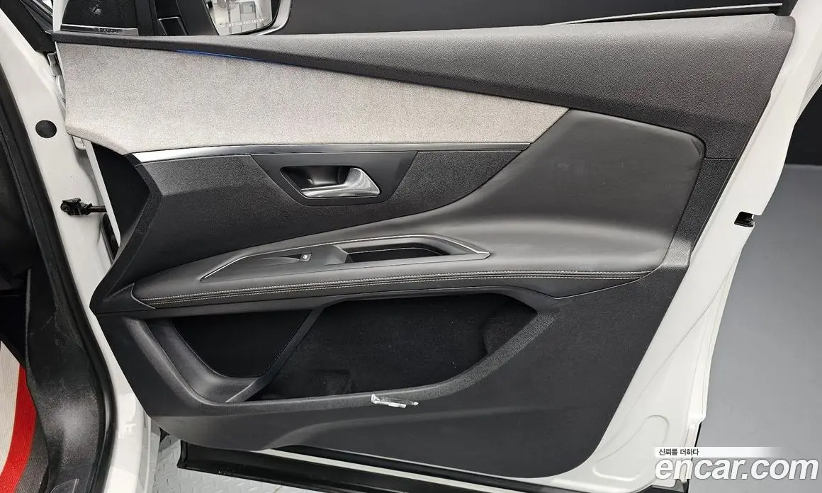 Peugeot 3008 2018 2.0 автомат (гидро), фото 14