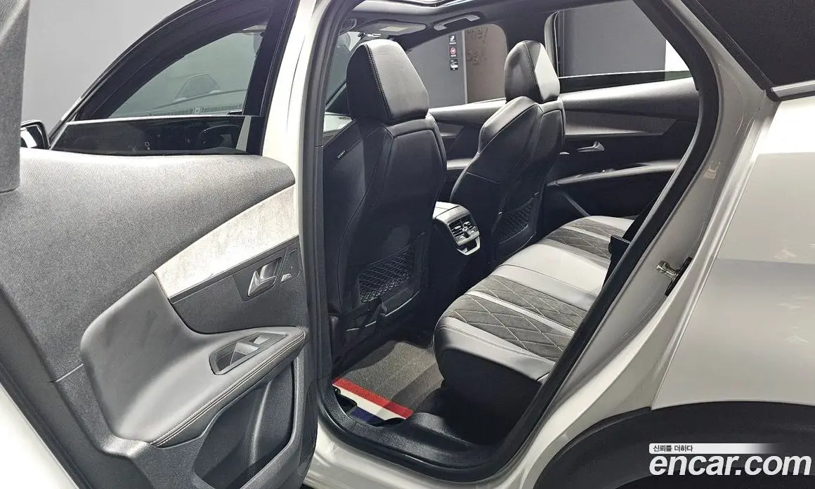 Peugeot 3008 2018 2.0 автомат (гидро), фото 16