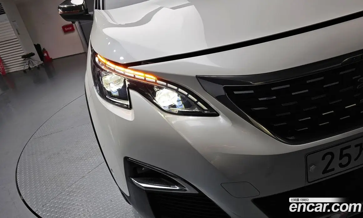 Peugeot 3008 2018 2.0 автомат (гидро), фото 8