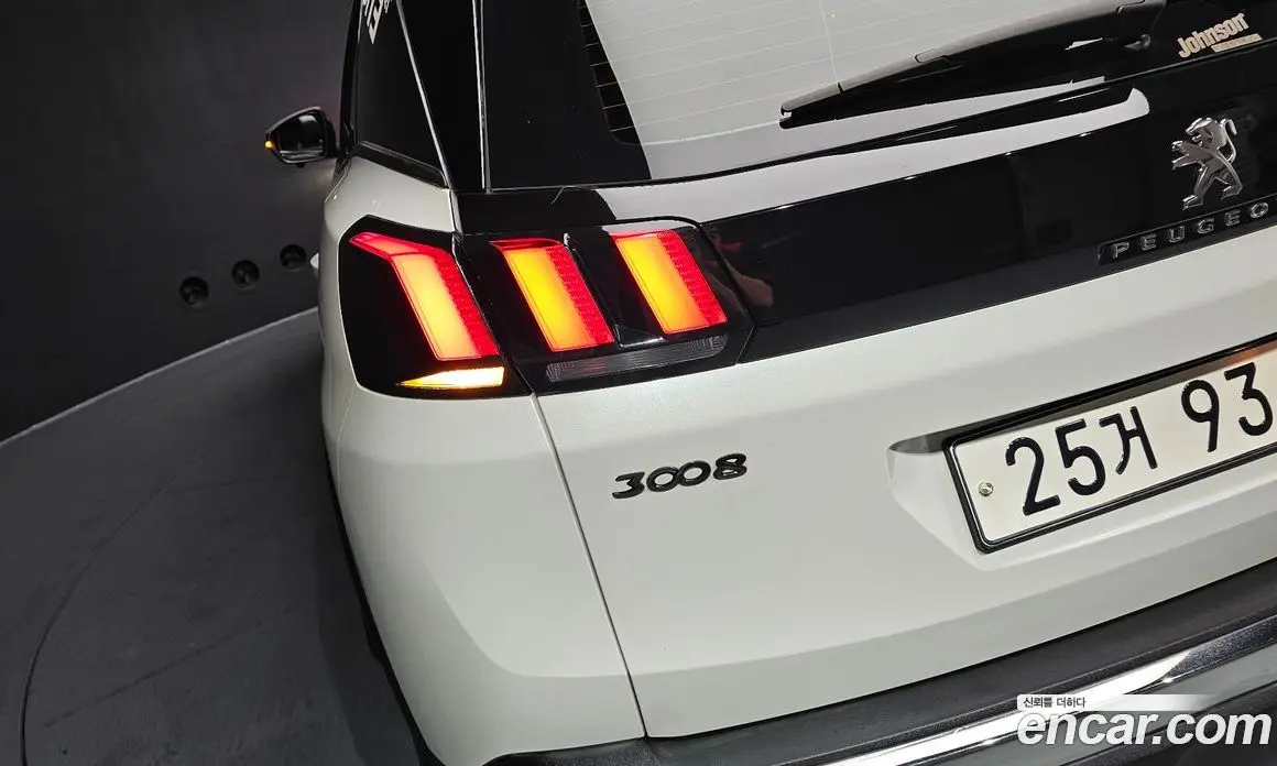 Peugeot 3008 2018 2.0 автомат (гидро), фото 9