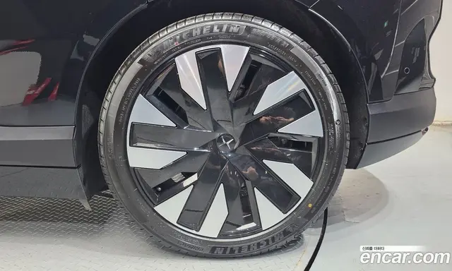 Polestar Polestar 4 2024 0.2 автомат (гидро), миниатюра 6