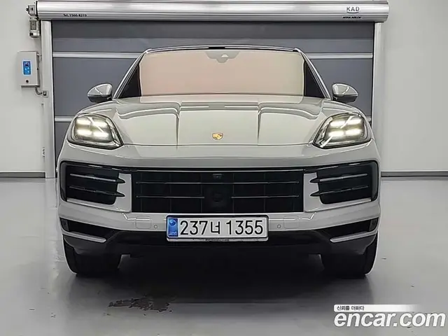 Porsche Cayenne 2024 3.0 автомат (гидро), миниатюра 2