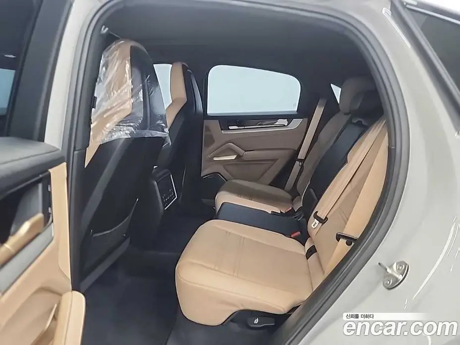 Porsche Cayenne 2024 3.0 автомат (гидро), фото 12