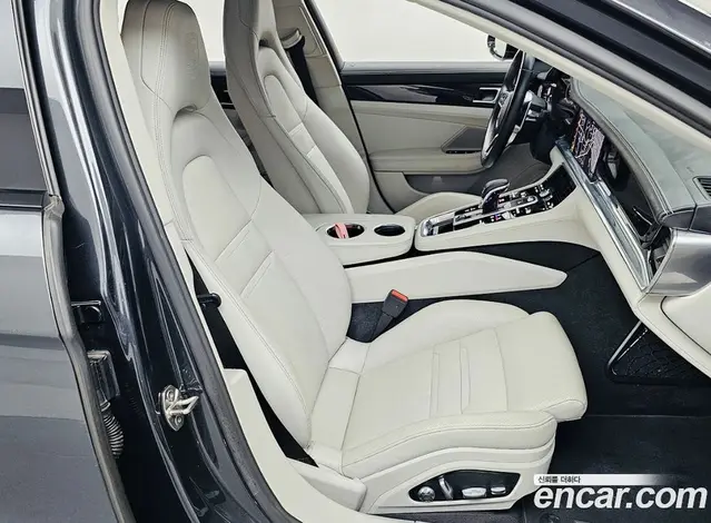 Porsche Panamera 2018 3.0 автомат (гидро), миниатюра 11