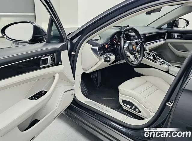 Porsche Panamera 2018 3.0 автомат (гидро), миниатюра 12