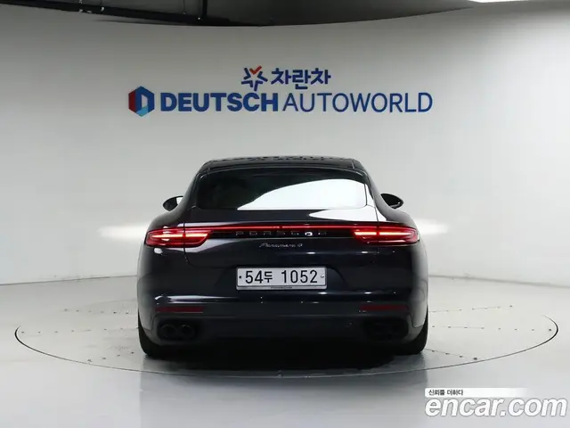 Porsche Panamera 2018 3.0 автомат (гидро), миниатюра 5