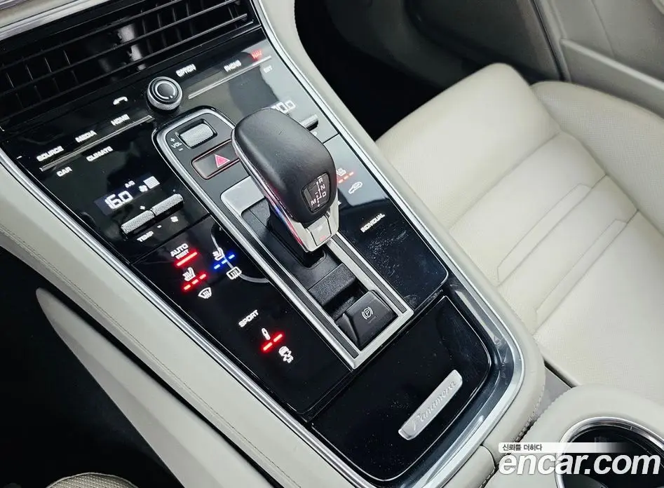 Porsche Panamera 2018 3.0 автомат (гидро), фото 10