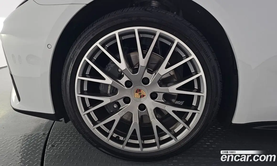 Porsche Panamera 2024 2.9 автомат (гидро), фото 4