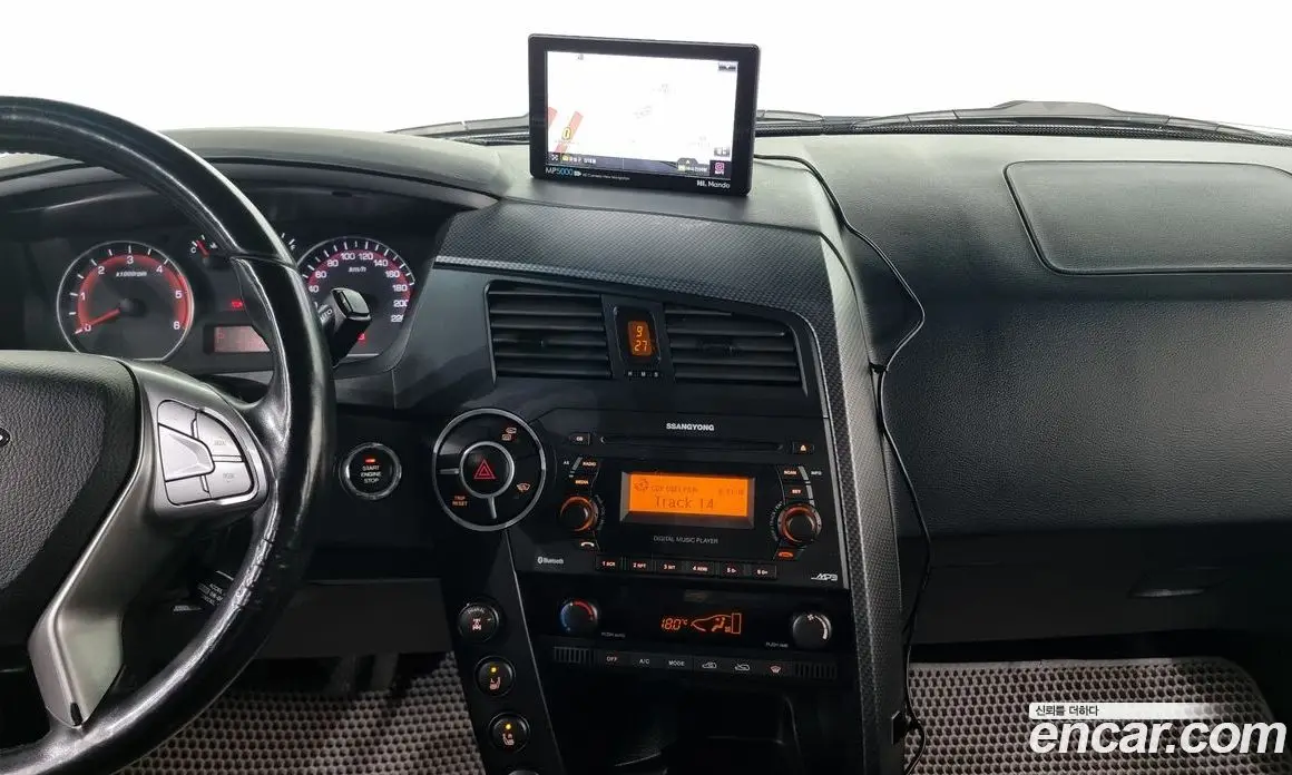SsangYong Korando 2015 2.0 автомат (гидро), фото 23