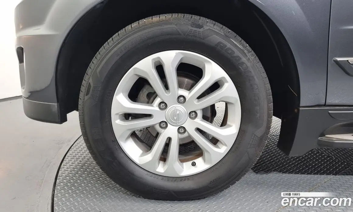 SsangYong Korando 2015 2.0 автомат (гидро), фото 5