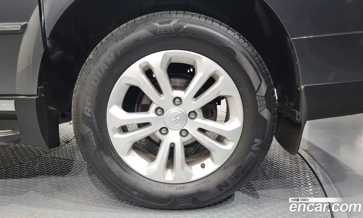 SsangYong Korando 2015 2.0 автомат (гидро), фото 7