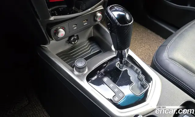 SsangYong TIBOLI 2015 1.6 автомат (гидро), миниатюра 9