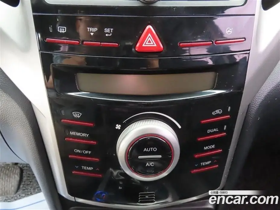 SsangYong TIBOLI 2015 1.6 автомат (гидро), фото 16