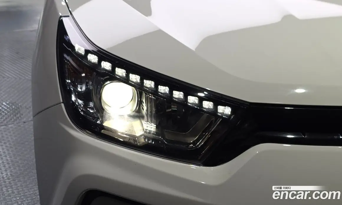 SsangYong TIBOLI 2017 1.6 автомат (гидро), фото 8