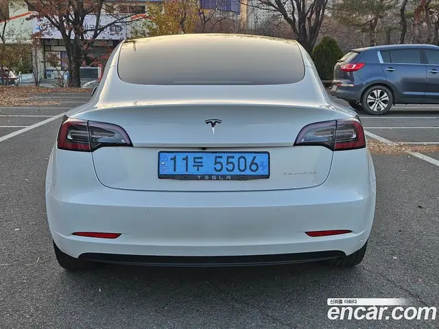 Tesla Model 3 2021 0.2 автомат (гидро), миниатюра 4 Tesla Model 3 2021 0.2 автомат (гидро), миниатюра 4
